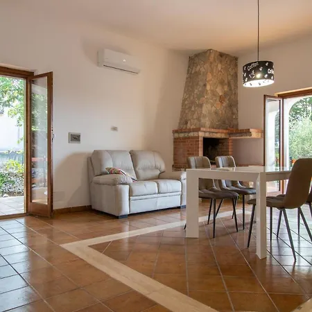 Holiday home Nicole *
